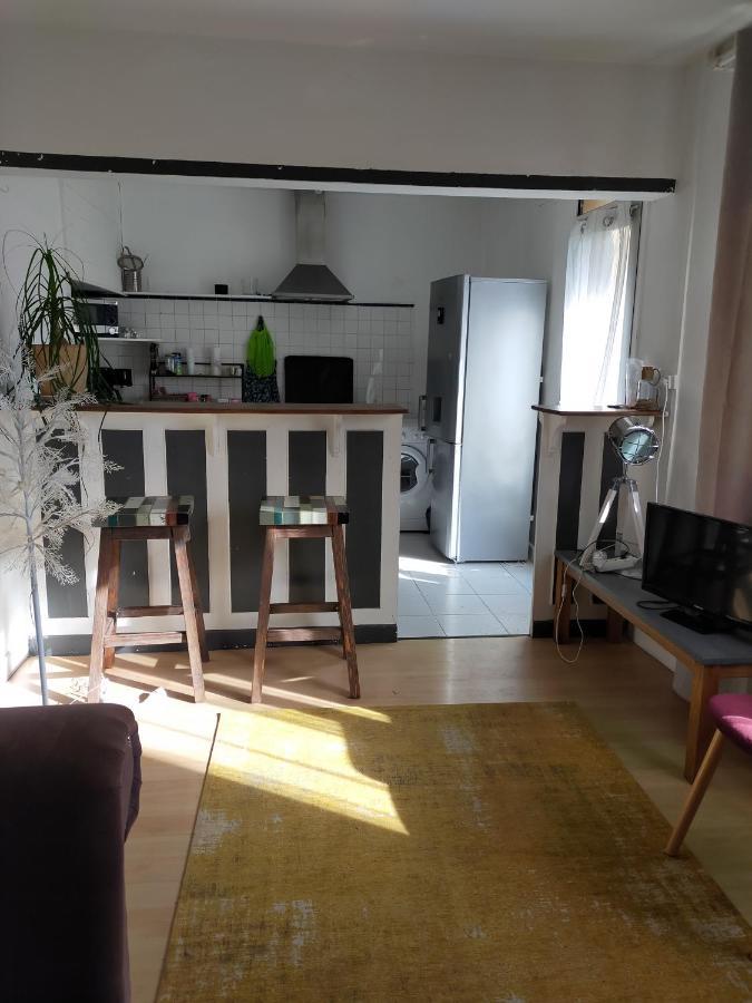 Purani Lejlighed Jonquieres  Eksteriør billede